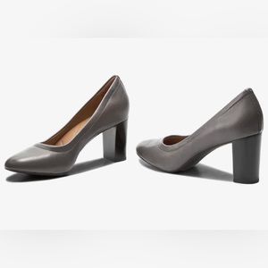 Clarks Women Chryssa Ari Dress Pump size 10M